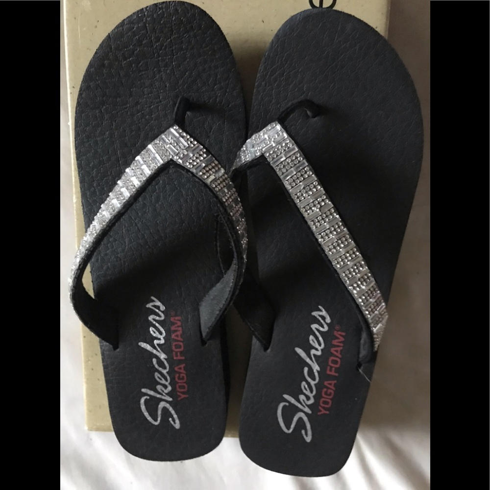 Shechers , yoga foam sandals black , size 8 -81/2